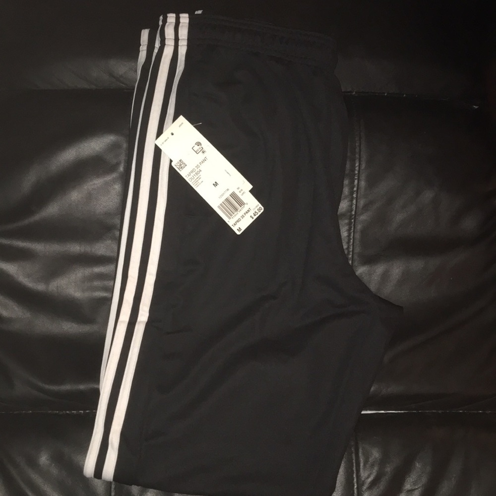 Adidas Tapared 3 stripes pant